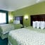 Days Inn & Suites by Wyndham Big Spring
