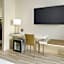 AC Hotel by Marriott Naples 5th Avenue