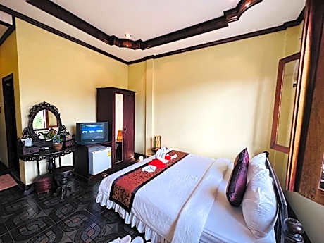 Deluxe Single Room