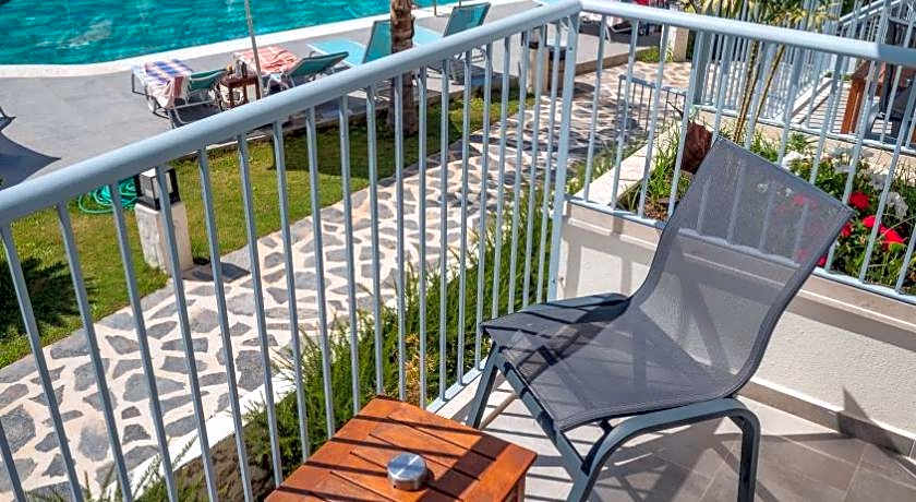 Blue Star Hotel
