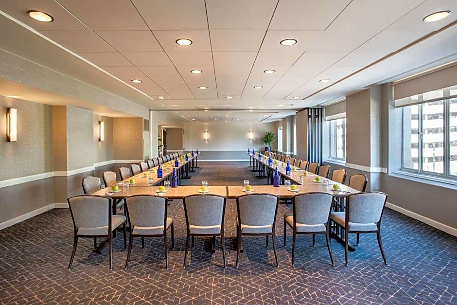 Magnolia Hotel Houston, a Tribute Portfolio Hotel