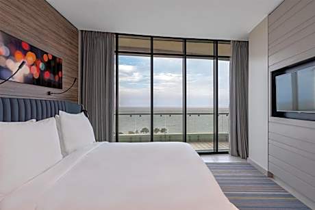 One-Bedroom Apartment with Balcony and City View