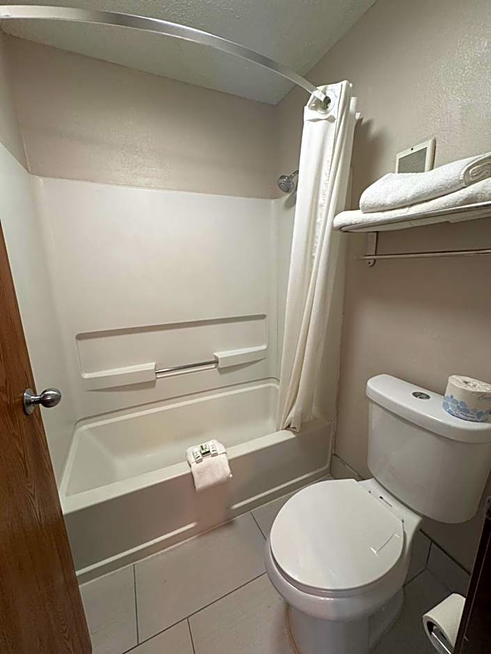 Baymont Inn & Suites by Wyndham Richmond