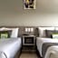 SR Hotel