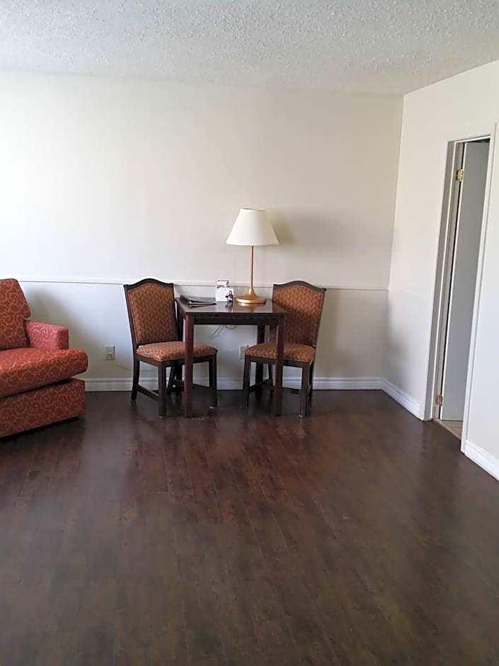 Super 8 by Wyndham Brockville