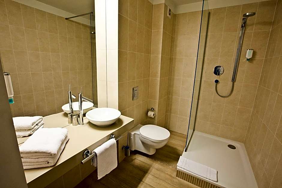 Platinum Apartments Aparthotel