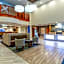 Holiday Inn Express and Suites Cedar Falls Waterloo By IHG