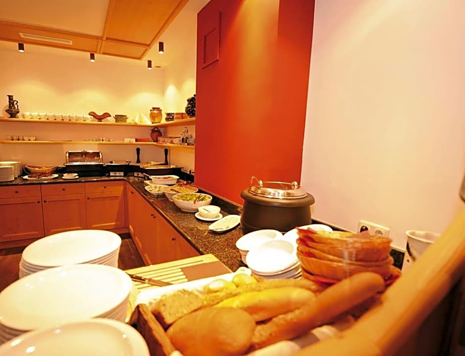 König - Joker Card included in Summer