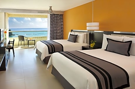 Room Preferred club deluxe ocean front double bed