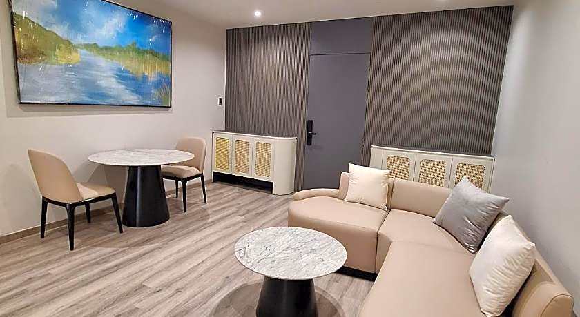 Lucky Residence Suites