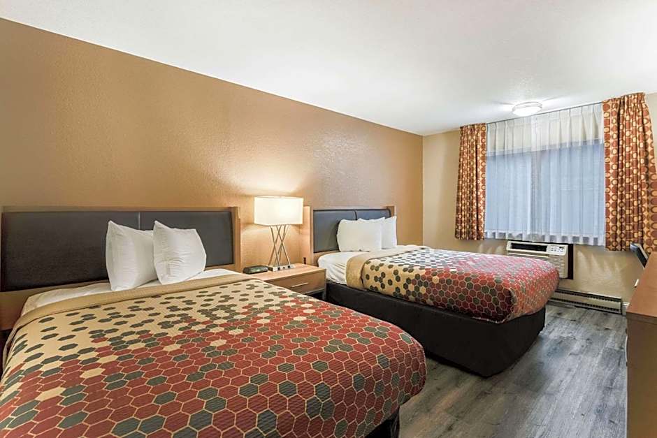 Econo Lodge Madison East