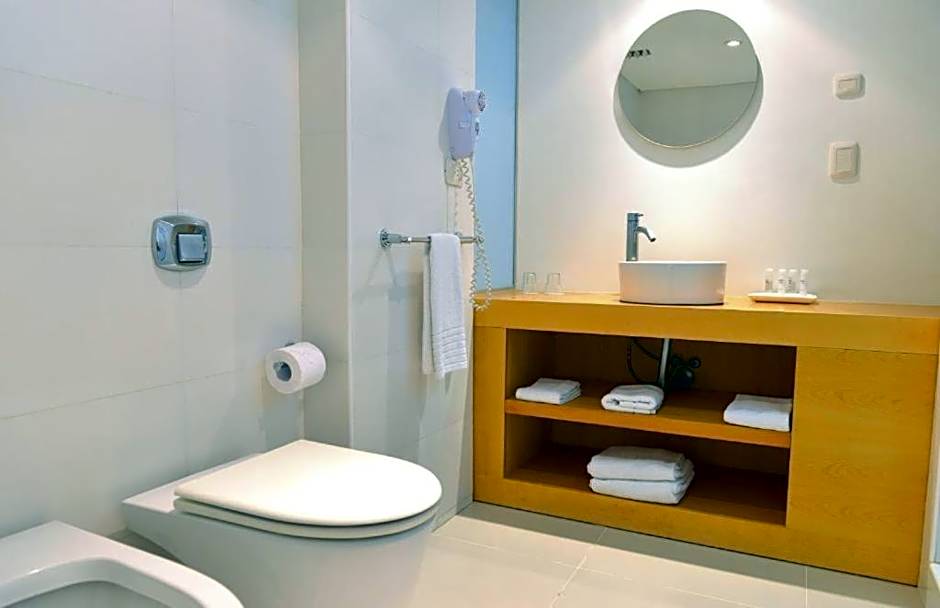 Rochester Hotel Classic