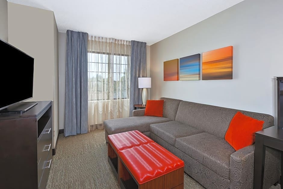 Staybridge Suites Detroit-Utica by IHG