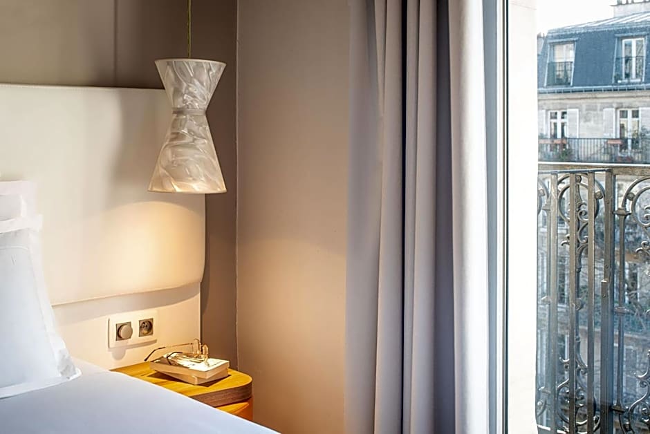 Hotel Magenta 38 by Happyculture