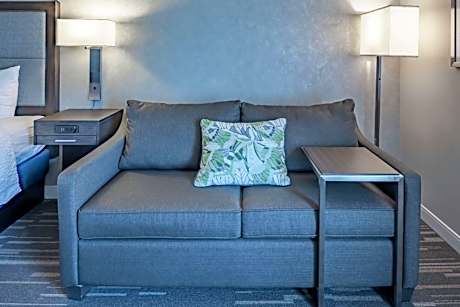 2 Queen Beds Nonsmoking