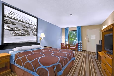 1 Double Bed Mobility Accessible Room Non-Smoking