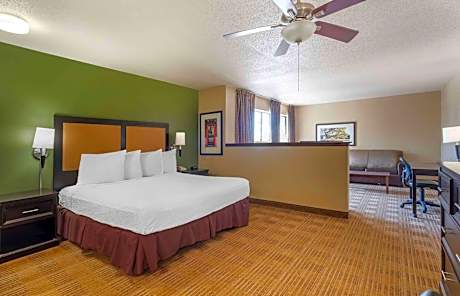 One Bedroom Suite - Non-Smoking