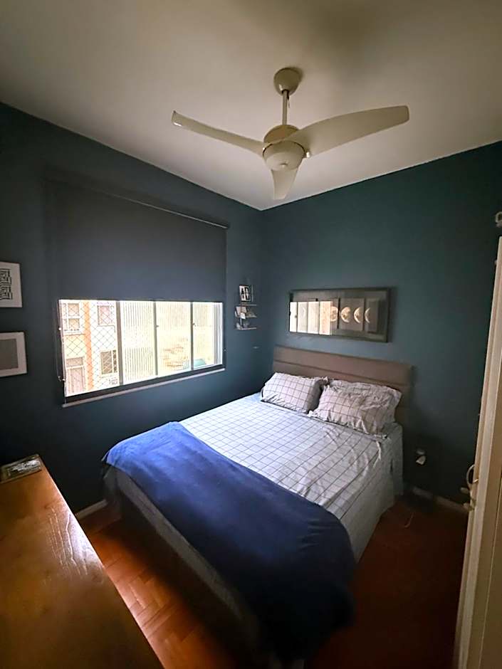 Ap grande e ultramoderno e no ponto estratégico de Copacabana