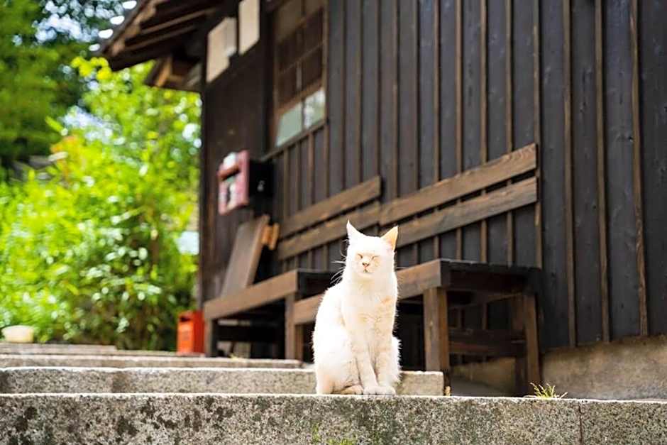 鞆猫庵 Tomo Nyahn