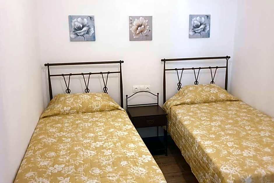 Παραδοσιακό σπίτι εντός της Χώρας της Ίου