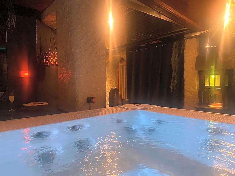 HOTEL de la Truite & SPA Le petit Nautilus