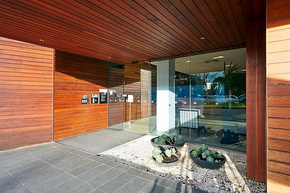Dandenong Central Apartments Official