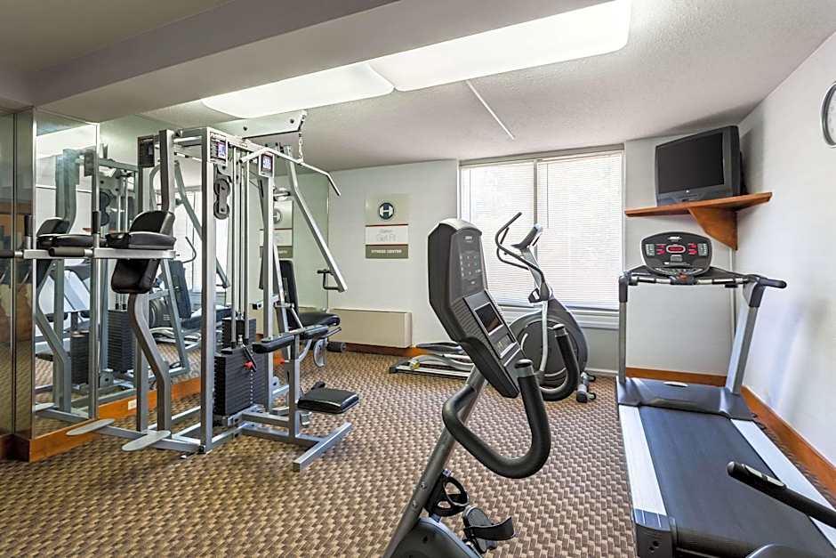 Clarion Inn and Summit Center