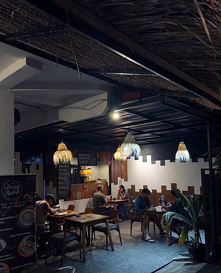 Dong Paloh Hostel