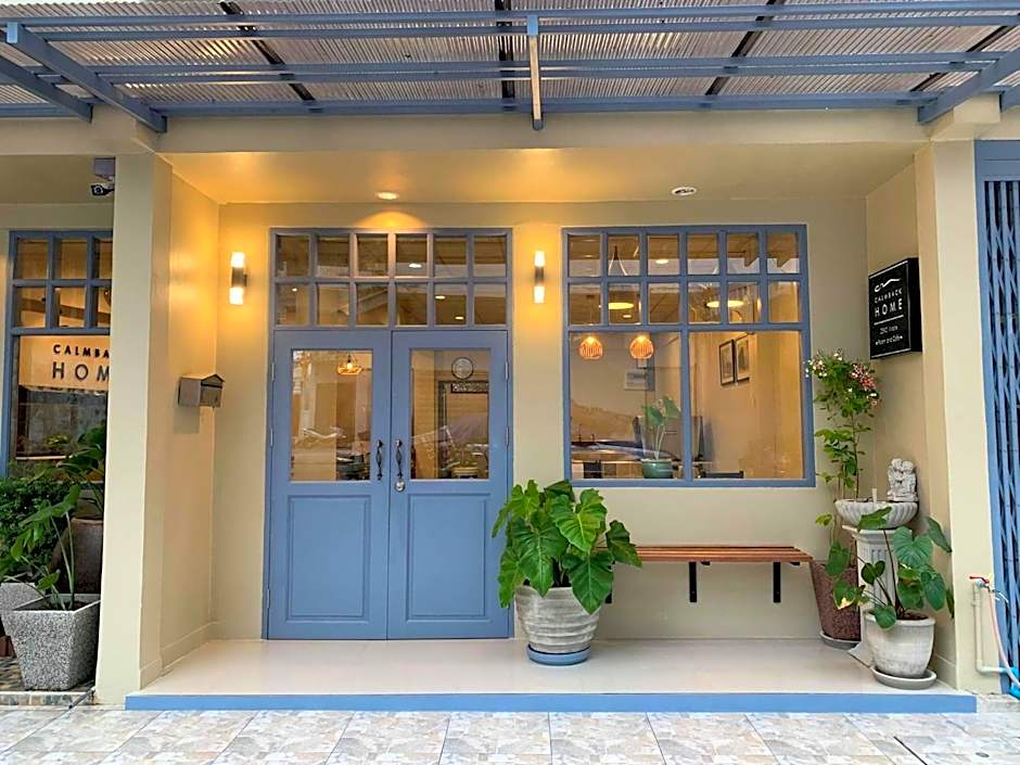 Achcha hotel - itsaraphap MRT station - Wat Arun