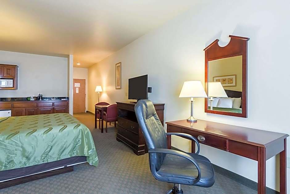 Quality Inn & Suites Alma - Fort Smith Northeast