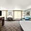 La Quinta Inn & Suites by Wyndham Newport