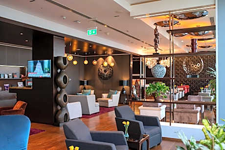 Executive Room Park Facing with Lounge Access