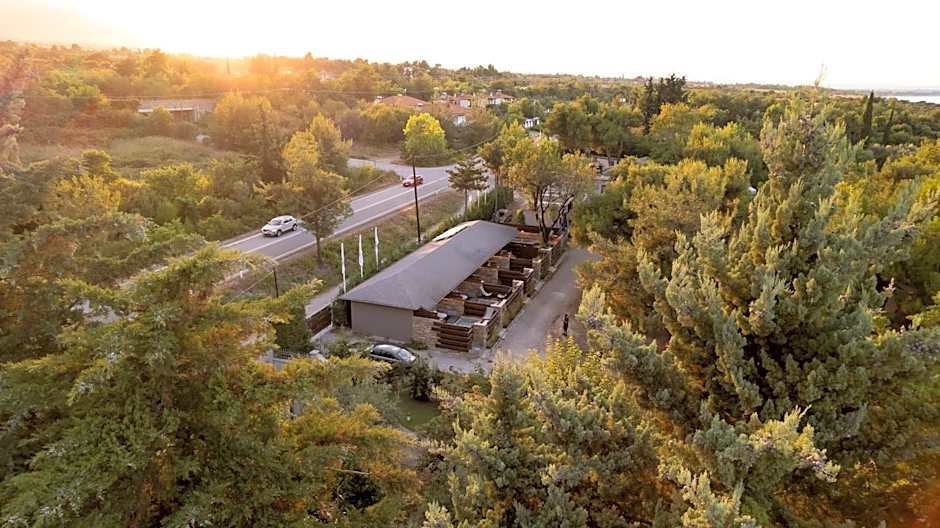 Sylvia Camping & Luxury Suites