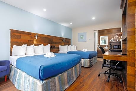 Deluxe Queen Room