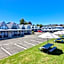 Gables Lakefront Motel