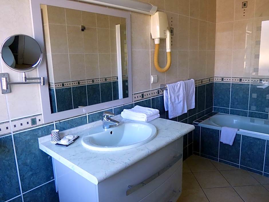 Hôtel Restaurant Le Bellevue Montrichard 3 étoiles