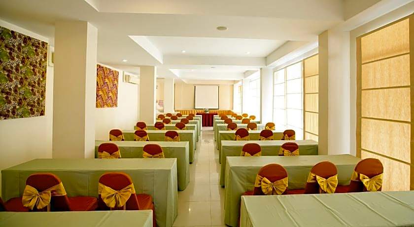 Sinsuvarn Airport Suite Hotel