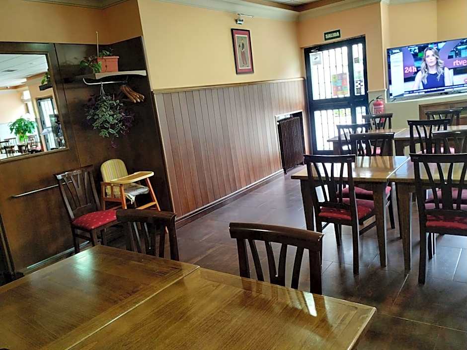 Hostal agripino y Restaurante asiático