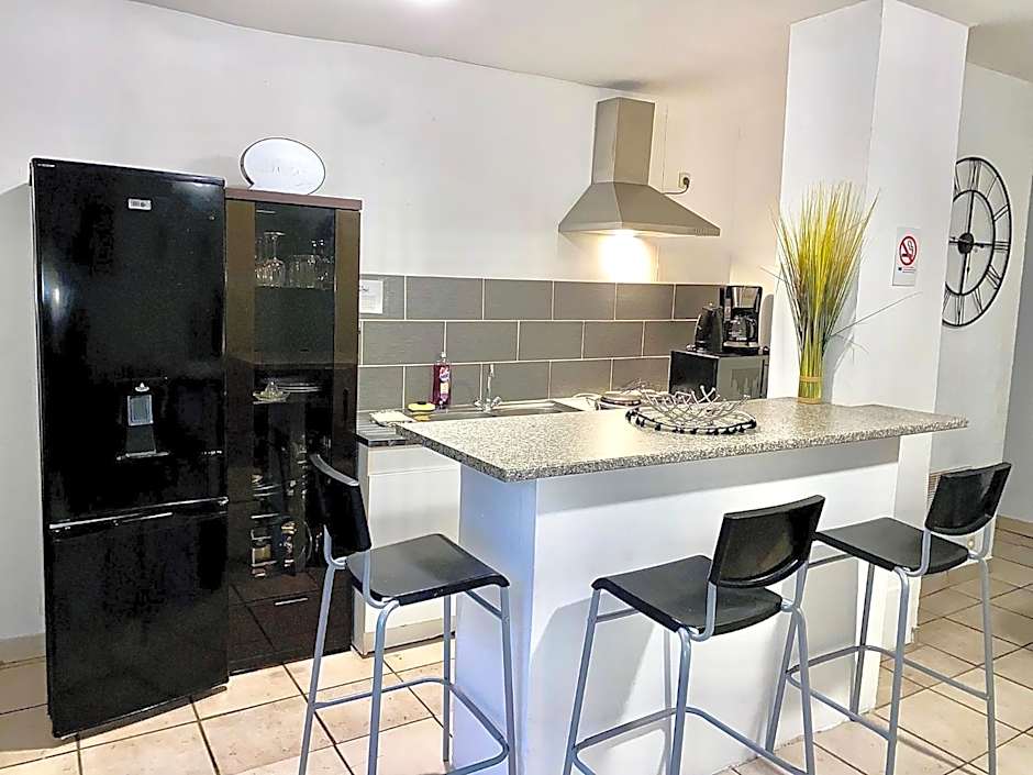 APPARTEMENT CALME AU COEUR DE LA BASTIDE ST-LOUIS