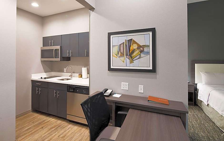 Homewood Suites by Hilton Topeka