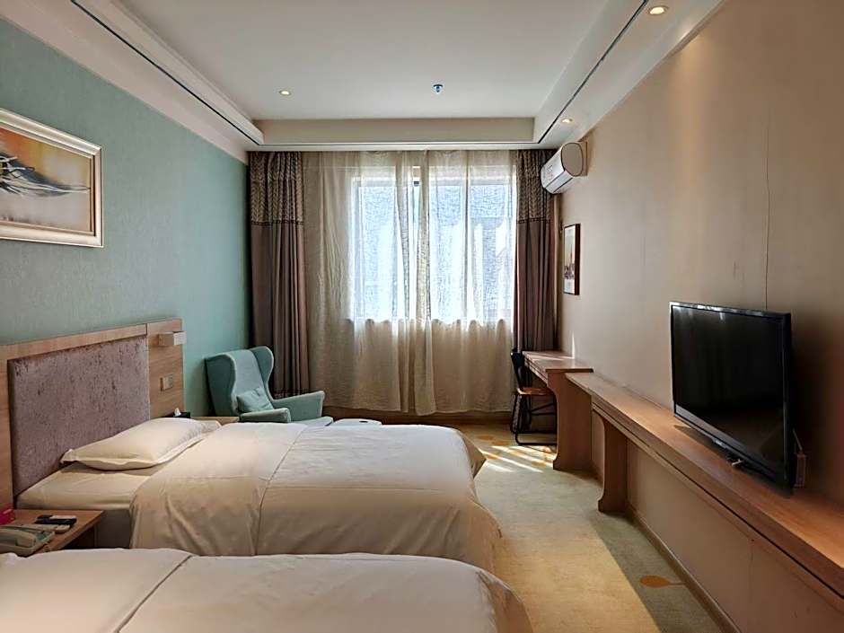PAI Hotel Lanzhou Yantan Tianqing Park College of Arts and Sciences