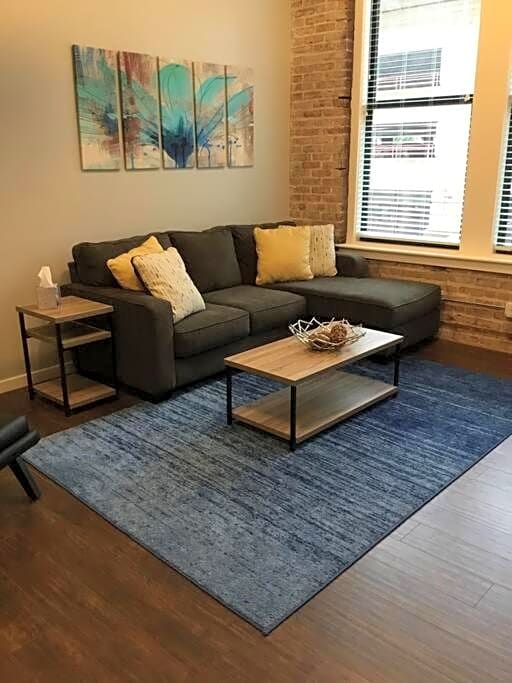 2BR 2BA Loft In Historic Downtown KC