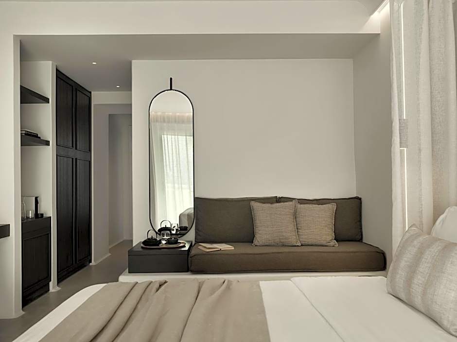 Ezio Bo Luxury Living