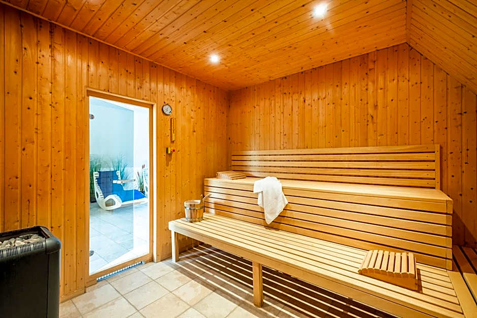 Hotel Pharisäerhof - DAS Hundehotel auf Nordstrand mit Restaurant und Café
