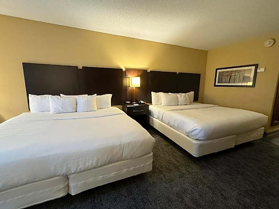 Comfort Inn & Suites Lexington Park near Pax River