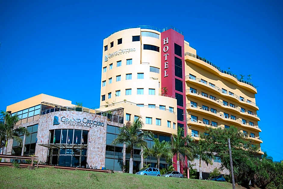 Grand Crucero Hotel