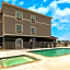La Quinta Inn & Suites by Wyndham Bridgeport