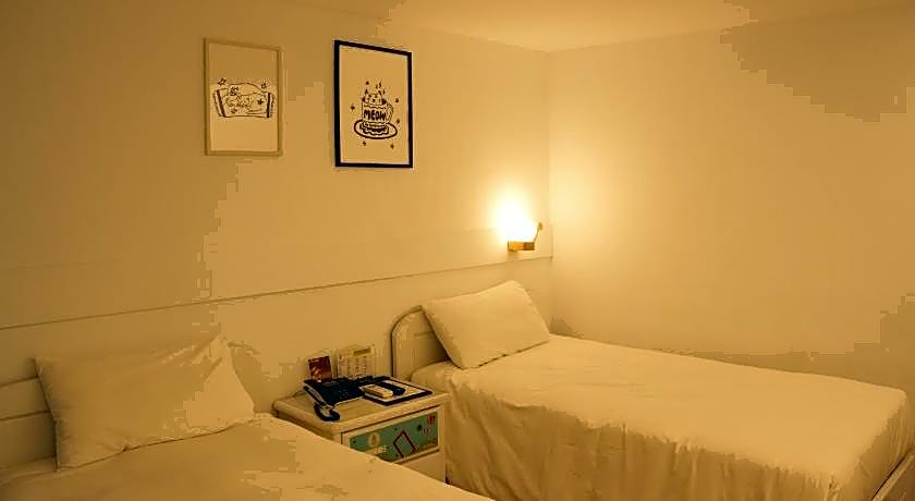 Traveller-Inn Mido Hotel