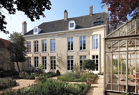 B&B De Corenbloem Luxury Guesthouse - Adults Only