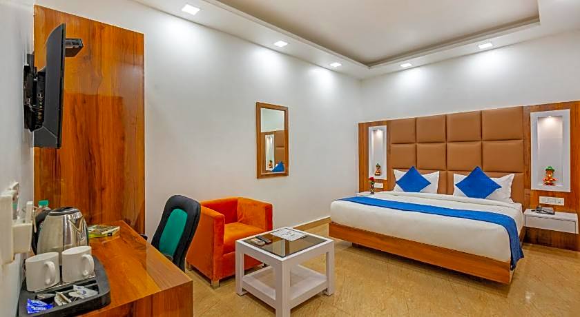 Hotel Rahul Palace